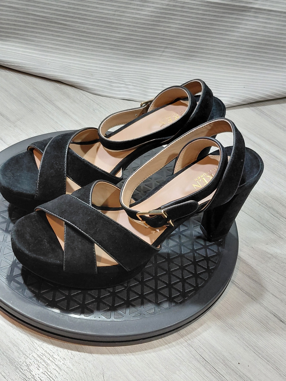 NEW Lauren Ralph Lauren Sasha Black Suede Platform Block Heel Sandals SIZE W9B